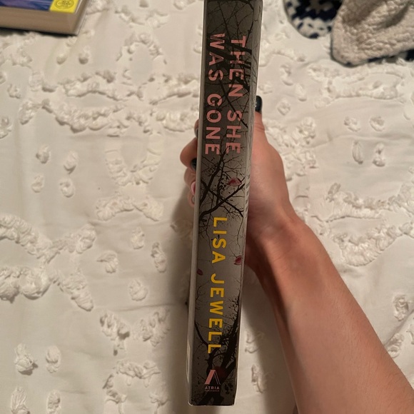 📚3/$28  books📚 - Picture 3 of 3